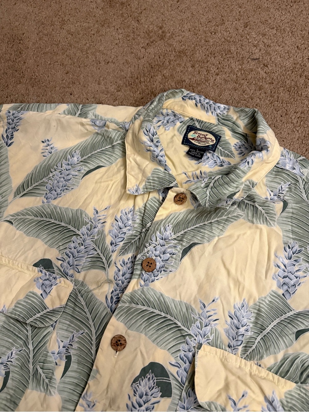 Tommy Bahama Hawaiian Shirt Mens Large Lavender Plant Design Leaves 100% Rayon